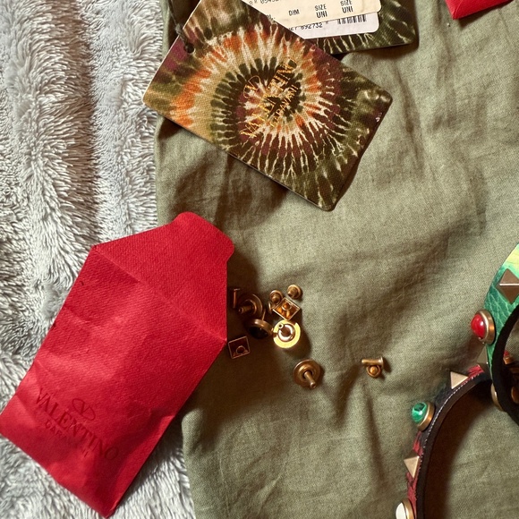 authentic Valentino crossbody - Picture 12 of 15